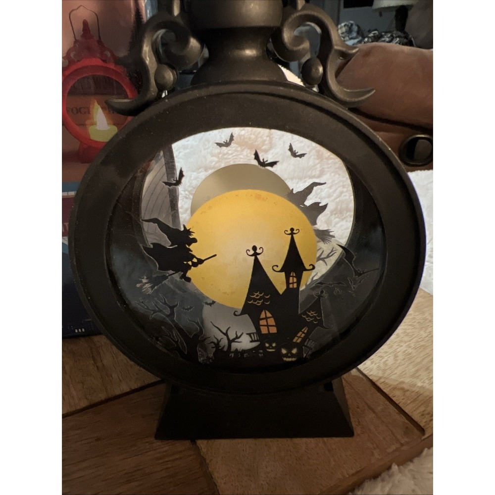 Halloween witch pumpkin lantern portable LED vintage castle lantern New Battery - Picture 3 of 3